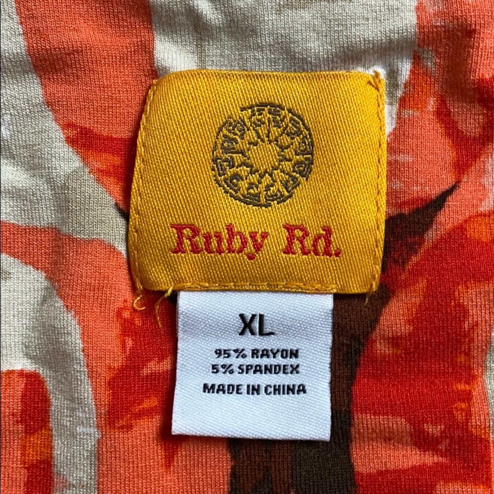 Ruby Red, Patterned Top, Side Ruching. - image 4